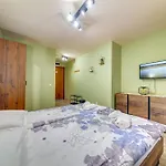 Apartment Two Cozy Mint In Grand By Flat Manager